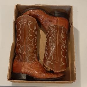 Tony Lama 8.5 D Peanut Brittle Lizard Boots